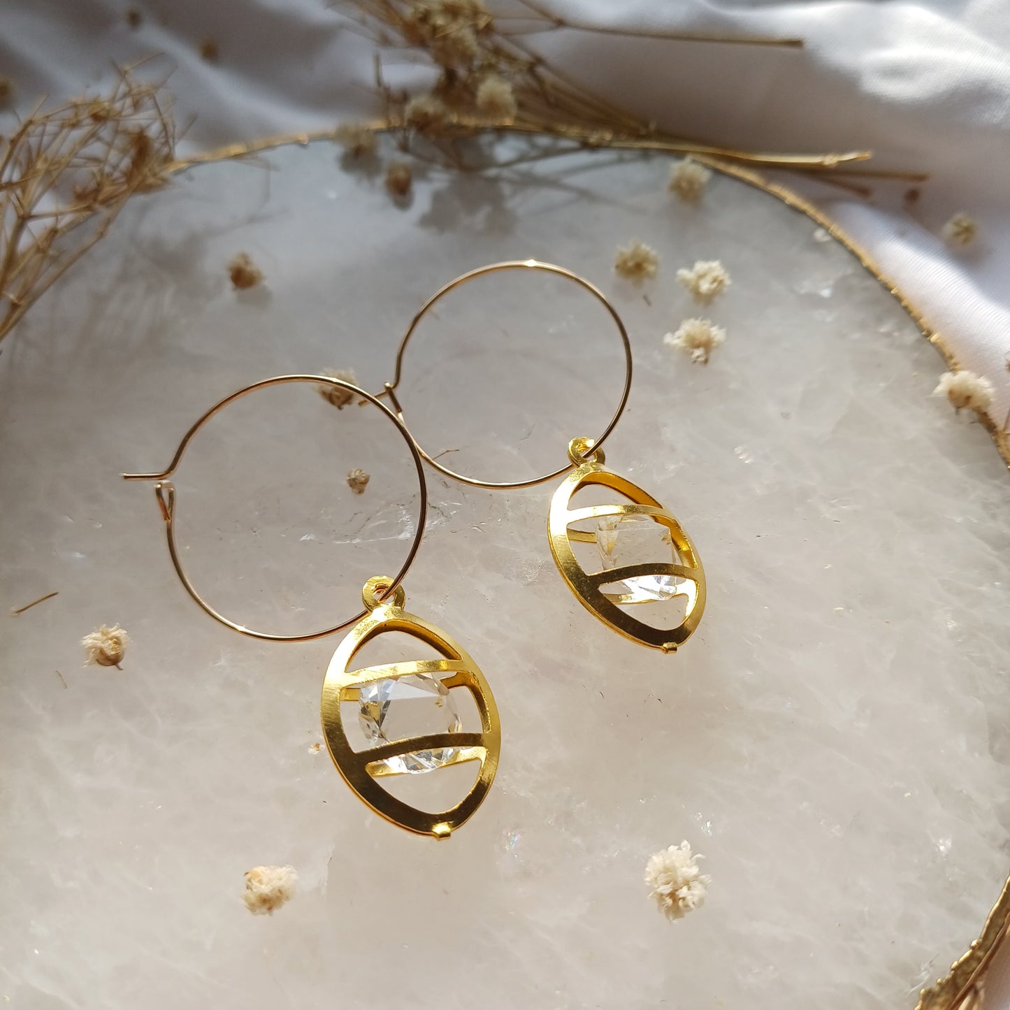 Golden teardrop Earrings