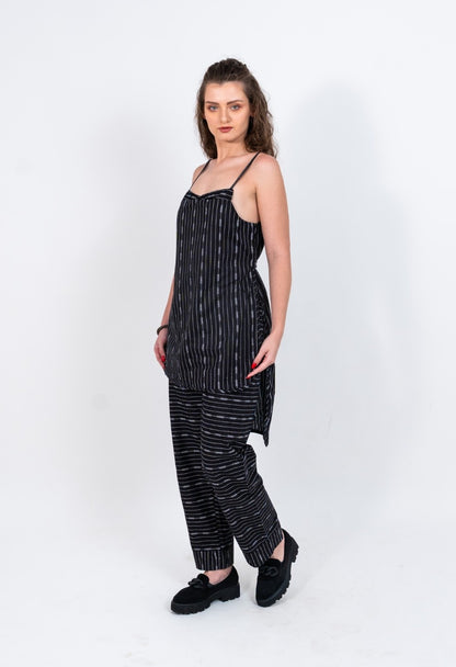 Tie up dashed and dotted black and white printed set with long pants