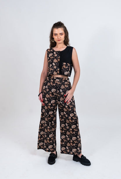 Half and half black floral printed crop top and pallazzo set