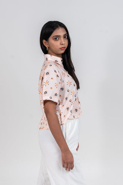 Cropped women's shirt in GBS Sunrays print with short sleeves