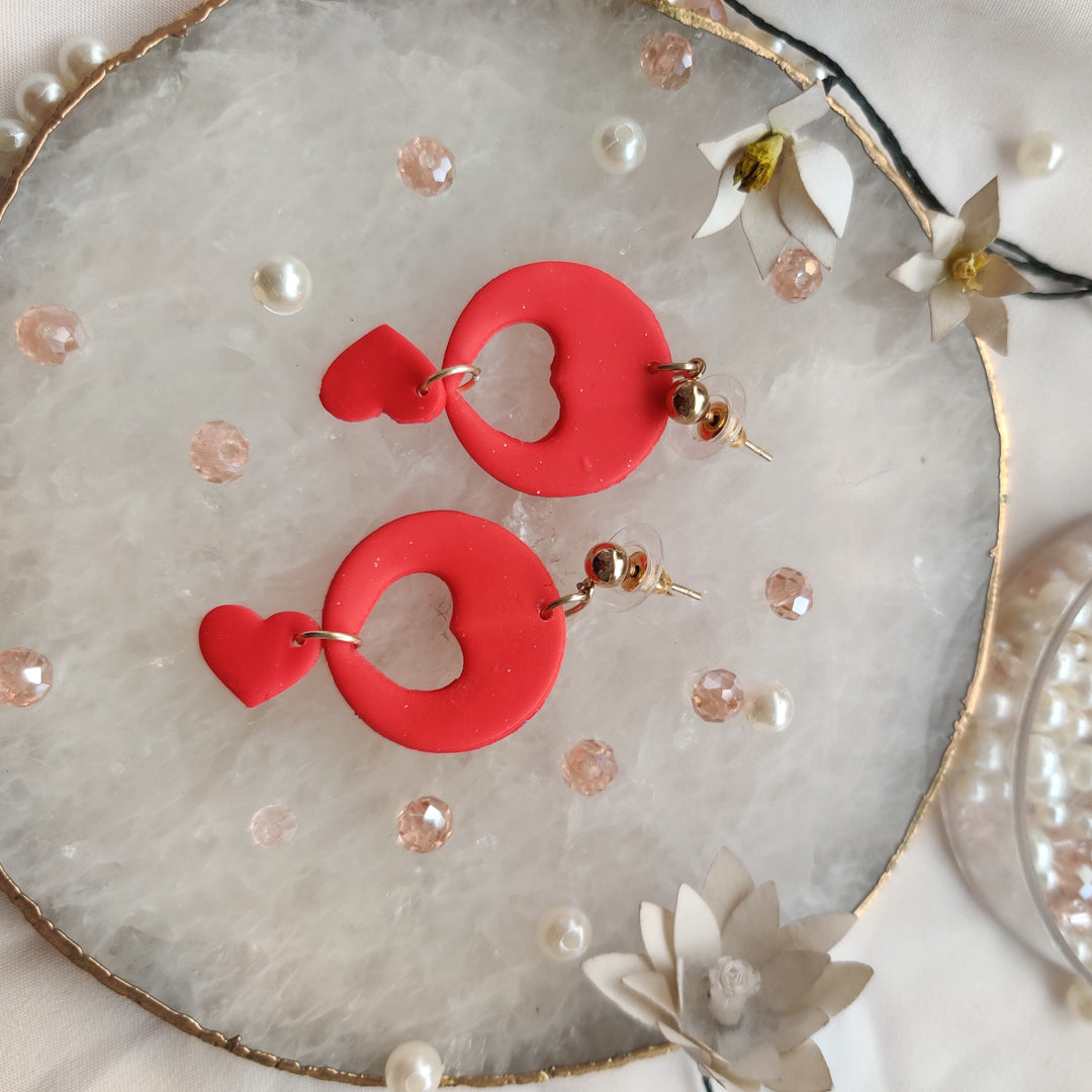 Dangling Cutout Heart Earrings