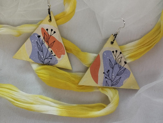 Triangular Line Art Earrings