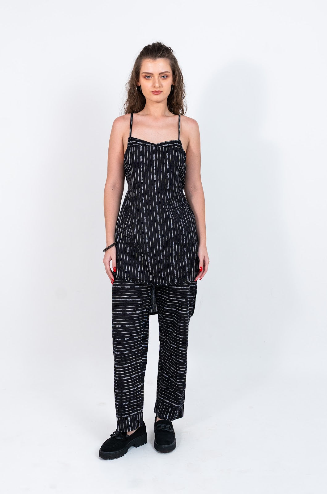 Tie up dashed and dotted black and white printed set with long pants